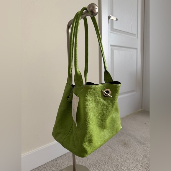 Chic Lime Green Italian Leather Tote Bag - Picture 2 of 6